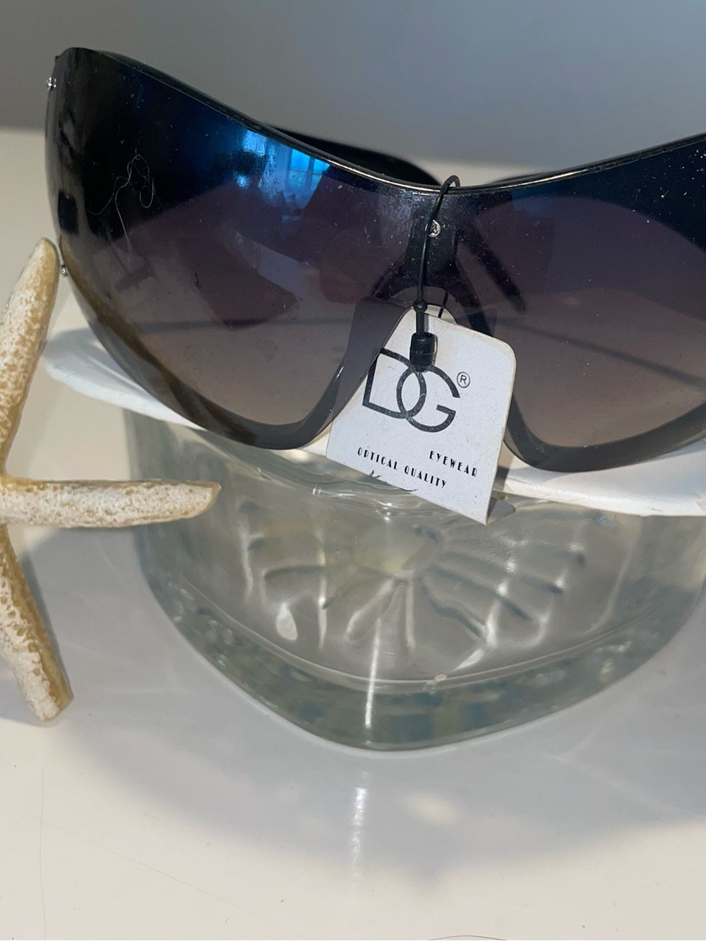 Fashion designer sunglasses